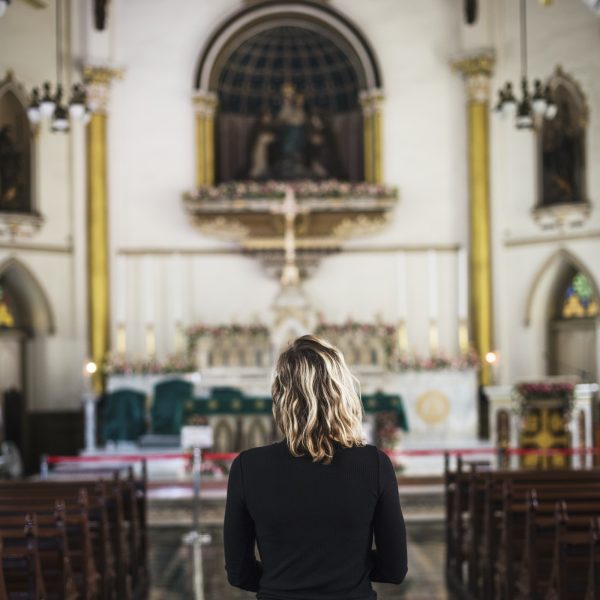 woman-praying-in-the-church.jpg